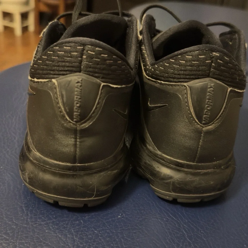 Nike Air VaporMax Triple Black‎ - Unisex Sz 6